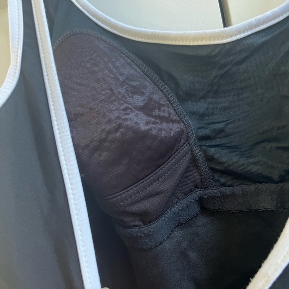 Miraclesuit Black & White Stripe One-Piece Swimsuit Size 16 – Shaping Low Back - Picture 3 of 6